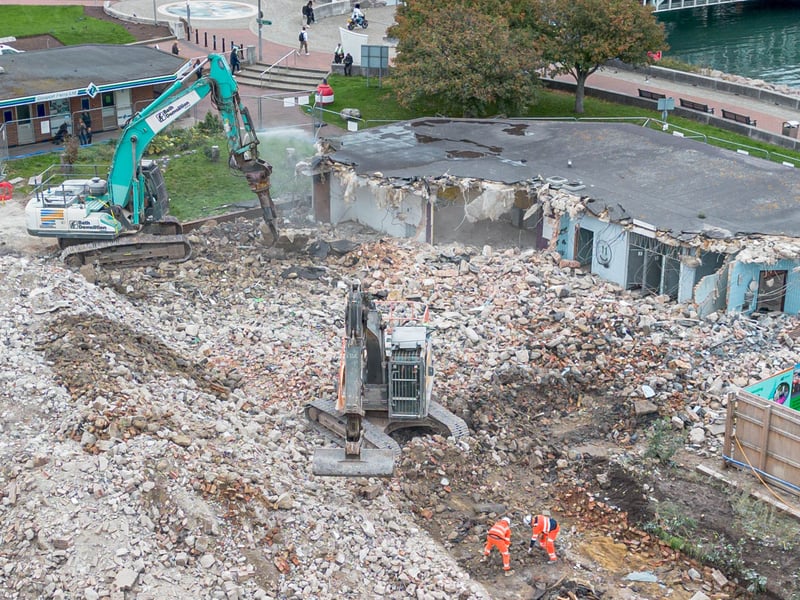 Gosport bus stop demolition. 

Picture: Habibur Rahman