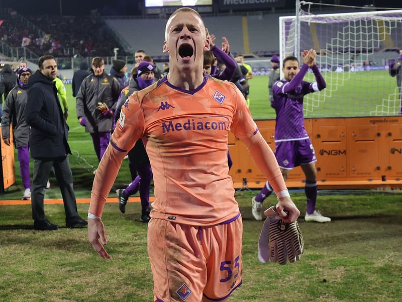 The on-loan Fiorentina goalkeeper is a major doubt for the game after picking up a muscular problem in their 4-3 win over Blau-Weiß Linz at the weekend.