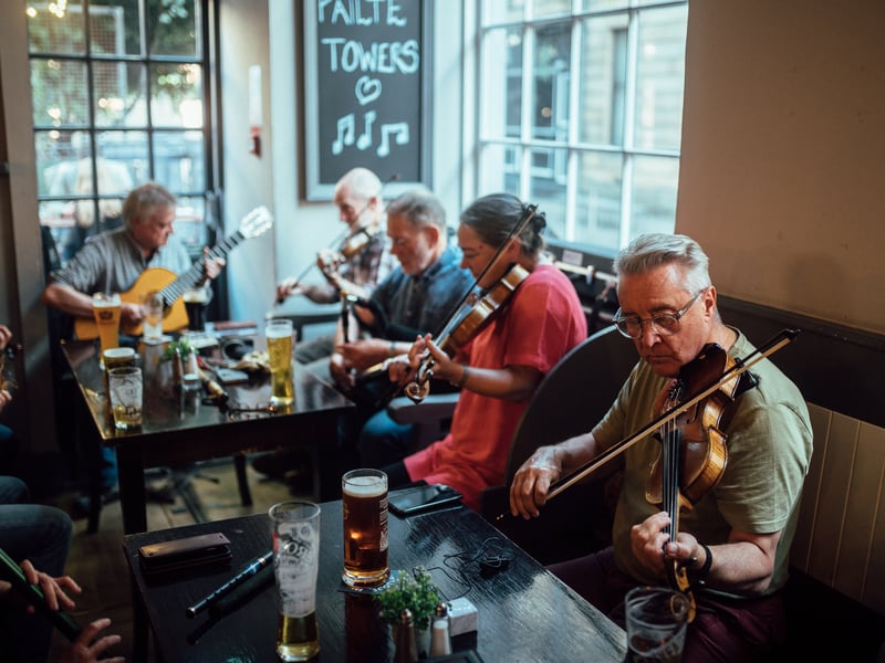 Babbity Bowser is a Merchant City gem for those looking for a cosy winter pint. Great beer, great food and always a warm welcome. 16-18 Blackfriars St, Glasgow G1 1PE