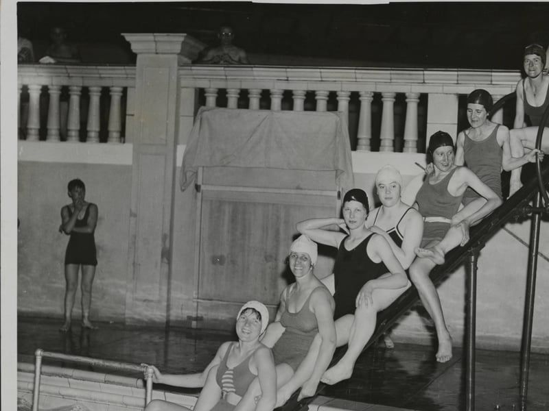 Moonlight bathing in Southampton in an attempt to keep cool on the hottest night for 57 years, on June 25, 1900