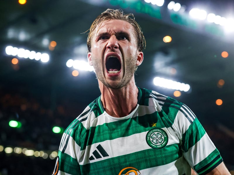 Celtic's big sinner in the first half, failing to put his foot through a big chance when the score was 1-1. Looked out of sorts on the right wing, which is becoming a problem area for Celtic. Replaced by McCowan. 3