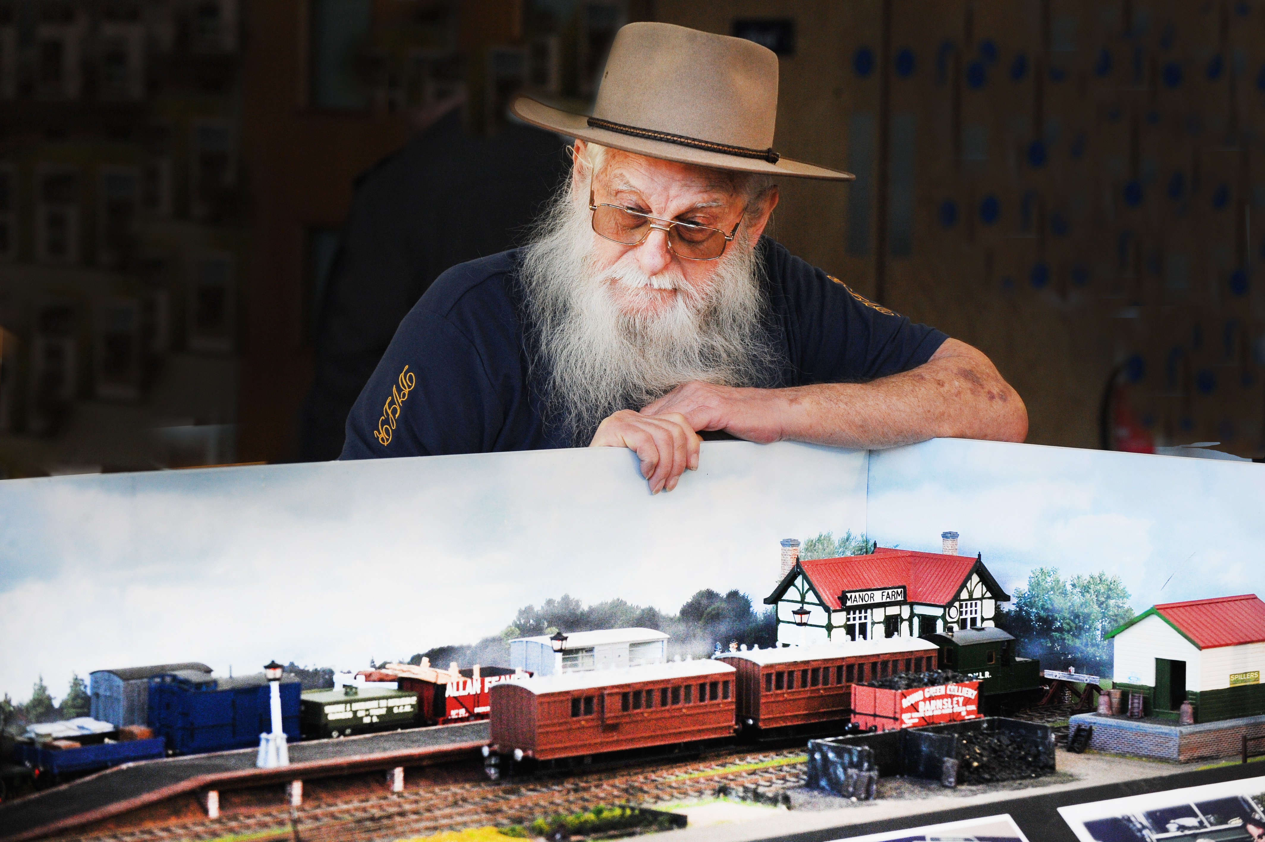 14 incredible pictures that show the detail and intricacy of model ...