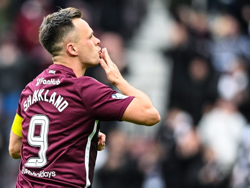 8/10 Intelligent positioning on and off the ball. Linked play well during attacks. Instinctive reactions to score the equaliser. Defended at set-pieces, too. Terrific.