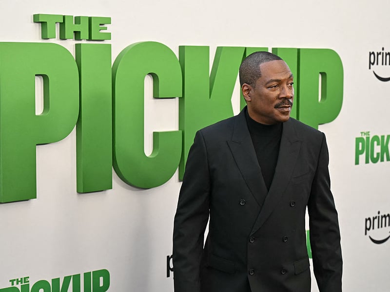 Eddie Murphy is a dad to 10 children