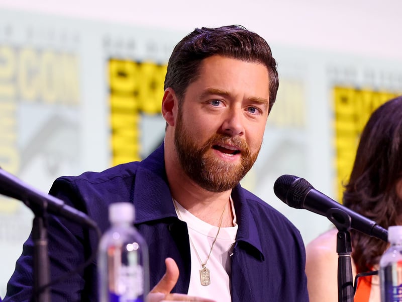 Richard Rankin (Rebus) is also confirmed to be attending. 