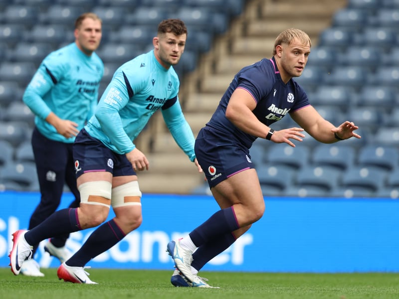 Opened the scoring five minutes in as he barged over the tryline for his fourth try in seven matches. Dominant in the forward area. 8