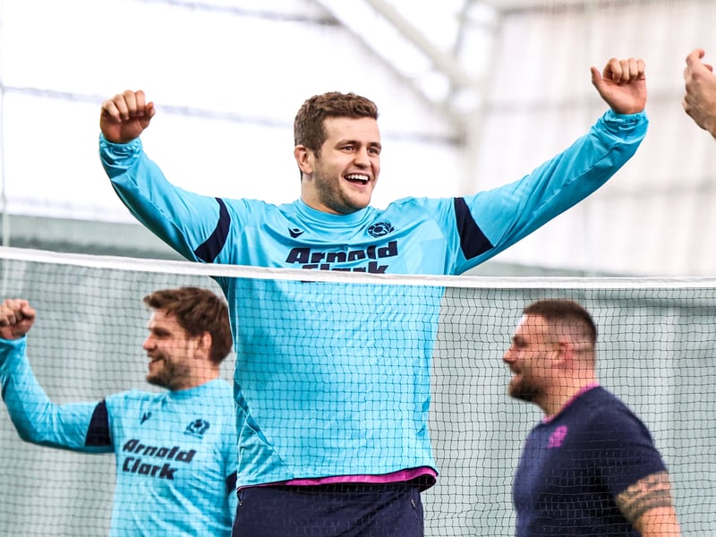 Missed the Six Nations with a broken arm but finished the season strongly with Glasgow to earn a Lions call-up and impressed on tour. A certain starter.
