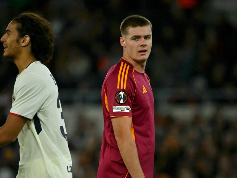 Out of the game with an ankle ligament sprain that he picked up early into Roma's 2-0 win over Parma on October 29. Likely to miss his side's next two games - including the visit to Ibrox.