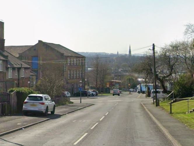 The average house price in the Broomfields and East Bowling neighbourhood of Bradford is £90,000, which is the joint 40th cheapest in England and Wales, and the joint 7th cheapest in Yorkshire. The average house price in Broomfields and East Bowling rose by 9.8% between March 2024 and March 2025.
