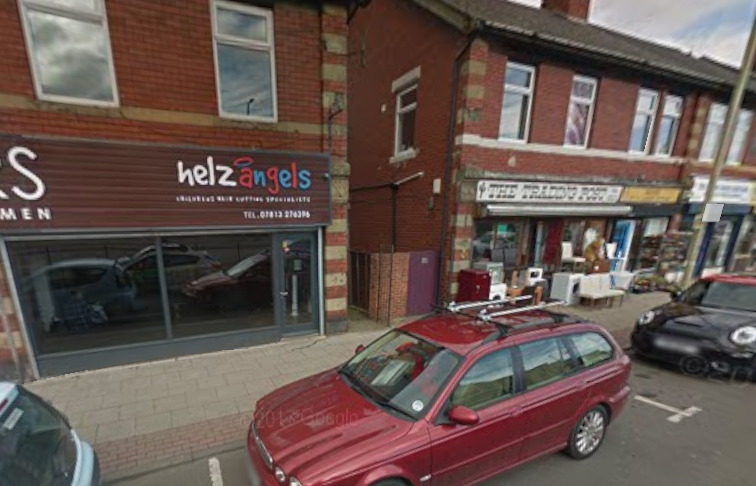 Helzangels, the children's hair cutting specialists, is next to the Trading Post in a March 2017 scene.