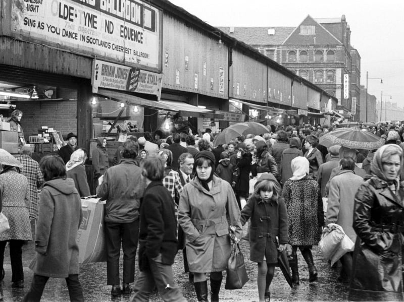 Last-minute Christmas shopping at Glasgow's Barras outdoor market in December 1972