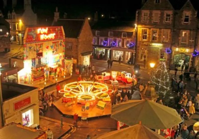The central Christmas fair for Rutland, this event features stalls inside Oakham Castle, outside in the Market Place, and along Mill Street and the High Street. It offers a combination of crafts, a Santa's Grotto, and live music in the heart of the county town. 🗺️ Oakham Castle Grounds, Market Place, Oakham, LE15 6DR
