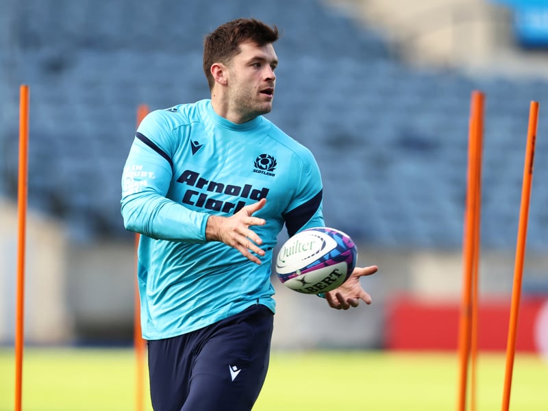 Couldn't hold on a pass from Graham in a promising position on 14 minutes. Always front and centre of Scotland attacks but will lament not being able to stop the slippery McKenzie for what turned out to be the winning try. 6