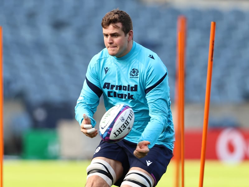 Culpable alongside Ashman for the first try but put that behind him to drive on the forwards. 6