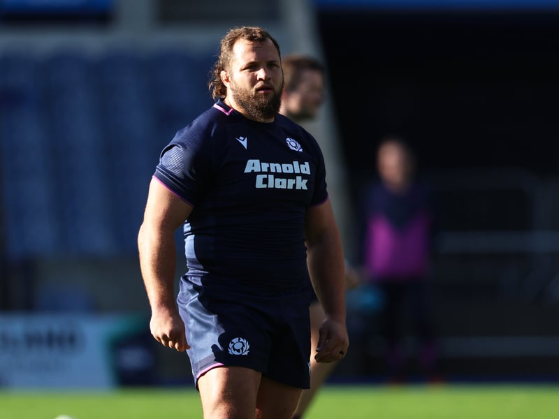 Usual brute strength in the Scotland front row. A couple of bone-crunching carries. Came off for Sutherland midway through second half but then had to return due to an injury. 6