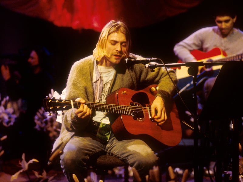 The show included a legendary cover of David Bowie's "The Man Who Sold the World." This performance introduced the iconic song to a new generation, helping to redefine the track for the 1990s audience.