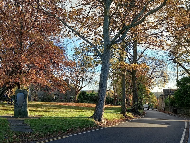 The average house price in the Sheffield neighbourhood of Dore and Whirlow is £525,000, which is the 2nd highest in Yorkshire, having fallen by 3.7% in the last year