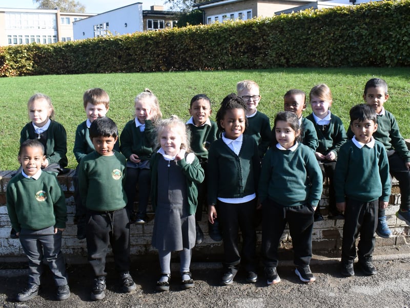 Beechwood Primary School - Class 2b.