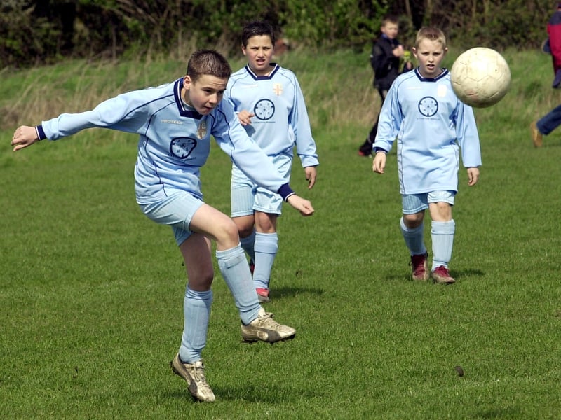 Moneyfields Under-12s action (2004)