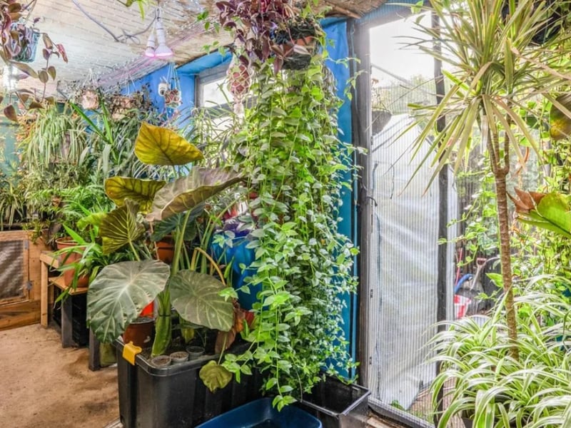 This home is on the market for £215,000. 