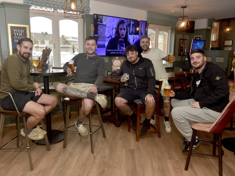 The Green Posts in London Road, Hilsea, has reopened after a six figure refurbishment. 


Picture: Sarah Standing (141125-6799)