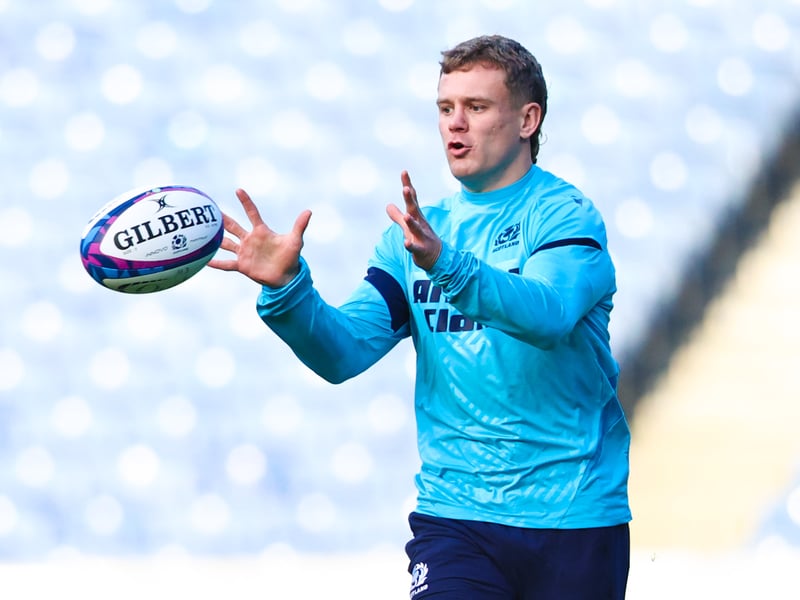 On his 50th cap, the winger never really saw a chance of a try but was a bundle of energy. His defensive work was outstanding and he emptied the tank. Did not deserve to be on losing side. 7