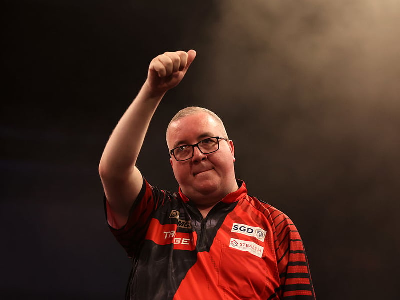 It's been a good 2025 for Stephen Bunting, winning the Swiss Darts Trophy, the Bahrain Darts Masters and two Players Championship titles. He's banked £607,250 in the last couple of years.