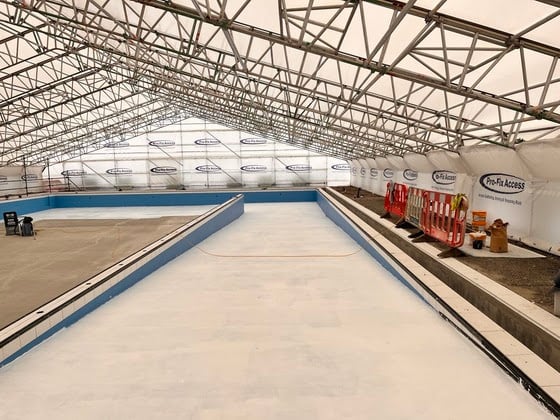 This week the team have started painting the floor. All of the walls are now finished - marking one step closer to the finish line. 