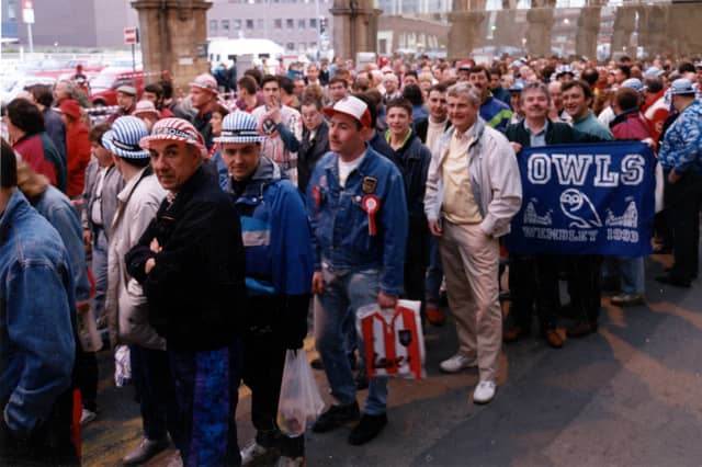 Sheffield United and Sheffield Wednesday supporters at Midland Station on their way to the 1993 FA Cup semi-final at Wembley