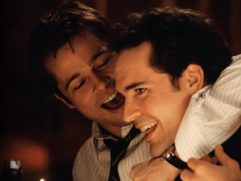 This star-laden legal thriller was a box-office hit, grossing over $165.6 million worldwide. The film generated considerable media controversy surrounding the truthfulness of the book it was based on, driving discussion around journalistic and creative license in adaptations.