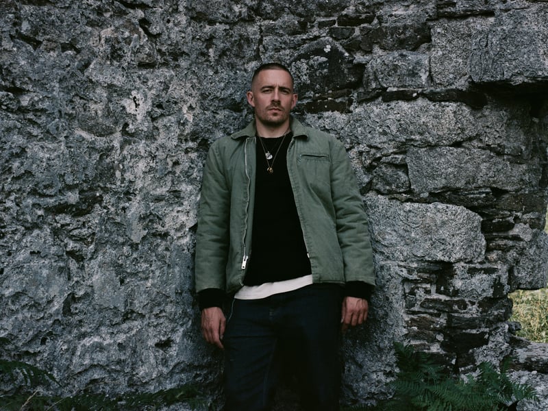 The Irish powerhouse brings his raspy vocals and poetic songwriting to the stage. Blending folk sensibilities with hip-hop beats, his performance promises to be both emotionally resonant and sonically massive. His ability to command a room with just his voice and a guitar is truly something to behold.