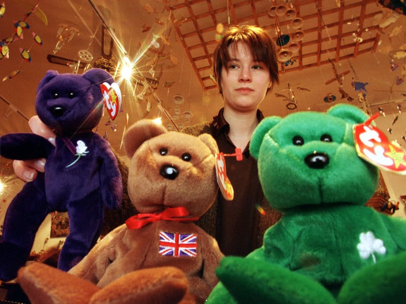 Fiona Anderson, manager of Mr Macawz, with Beanie Bears, that year's new toy sensation, in 1998