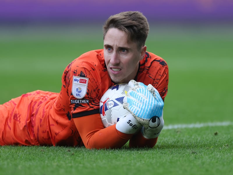 The Fulham loanee picked up a calf injury in training ahead of the 2-1 triumph over QPR last month but returned to training during the international break. The keeper will be assessed before the trip to Fratton.