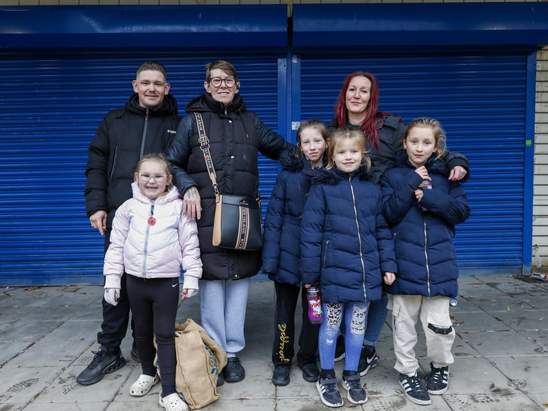 The Ferre family at the opening of Santa's Grotto in Greywell shopping centre, Leigh Park


Picture: Chris Moorhouse (221125-03)