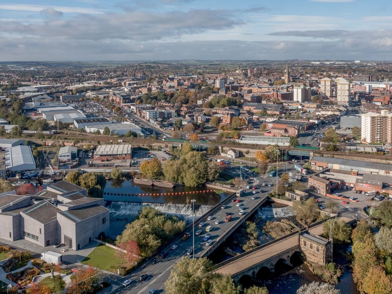 Wakefield is the 4th most affordable place in which to rent in Yorkshire, according to Canopy. The average monthly rent there is £614 and the average annual income is £23,975, giving a rent-to-income ratio of 33.9%.