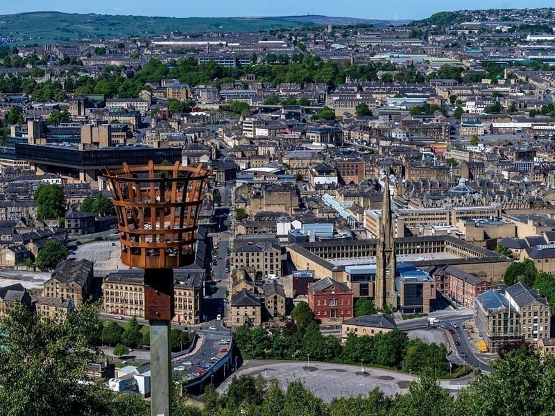 Halifax is the 3rd most affordable place in which to rent in Yorkshire, according to Canopy. The average monthly rent there is £582 and the average annual income is £23,350, giving a rent-to-income ratio of 32.3%.