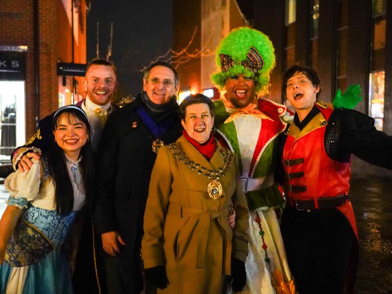 Pictured is Mairi Ikegami, Joe Lang, Jonathan Clubley, Louise Clubley, Josiah Eloi, Tyger Drew-Honey. Pictured by Alec Chapman