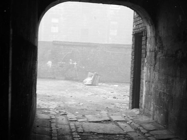 A back court between Camden Street and Florence Street in the Gorbals in December 1962.