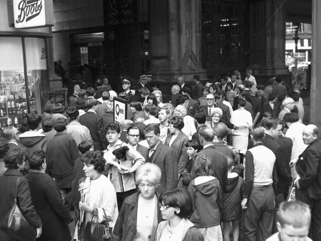 Crowds outside Glasgow Central railway station in July 1966