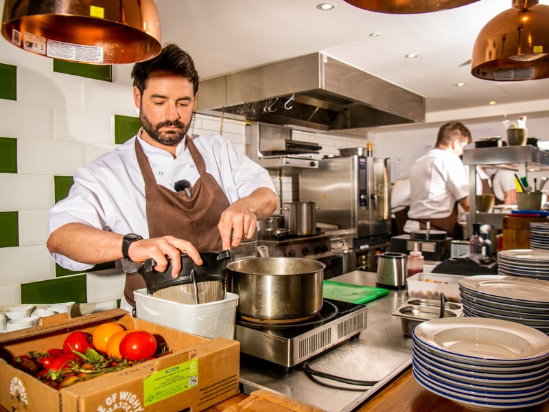 Bavette's founders Sandy Jarvis and Clément Cousin have been "absolutely amazed" at the response to their Horsforth bistro, which has received numerous accolades since opening last year - including a spot on the Michelin guide. Now, the Telegraph has picked out the restaurant as one of the best for families, praising its "every-occasion atmosphere". 