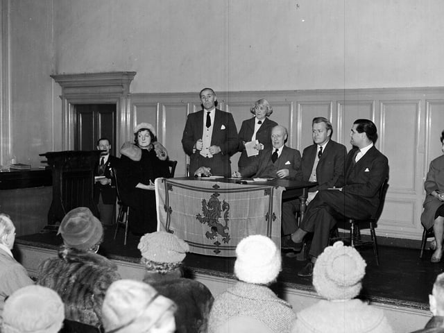 The Scottish Patriots general knowledge quiz at Central Hall, Tollcross, in April 1962.