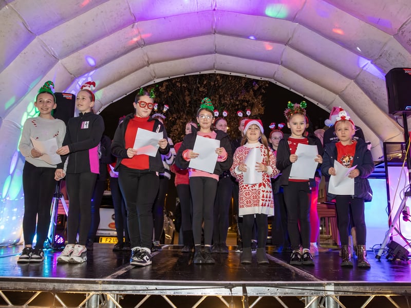 Crowds turned out to enjoy a festive evening in Waterlooville Town Centre on Thursday, November 27.
