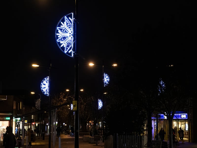 Crowds turned out to enjoy a festive evening in Waterlooville Town Centre on Thursday, November 27.
