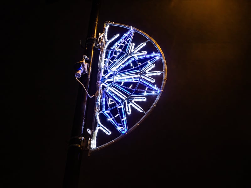 The evening featured live music, local choirs, a brass band, and a visit from Santa himself to switch on the lights.
