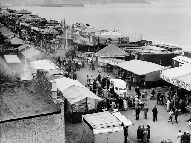 Kirkcaldy Links Market in 1954.