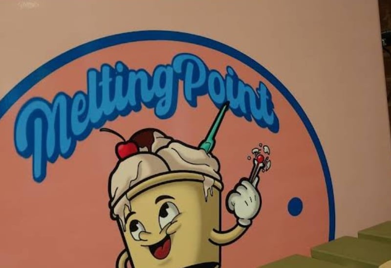 Melting Point is an ice cream shop located in Leeds Corn Exchange. While ice cream is the main star of the show, the parlour also sells a variety of hot drinks, including hot chocolate with exciting flavours and toppings.