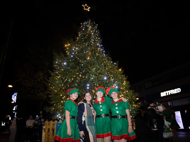 Crowds turned out to enjoy a festive evening in Waterlooville Town Centre on Thursday, November 27.