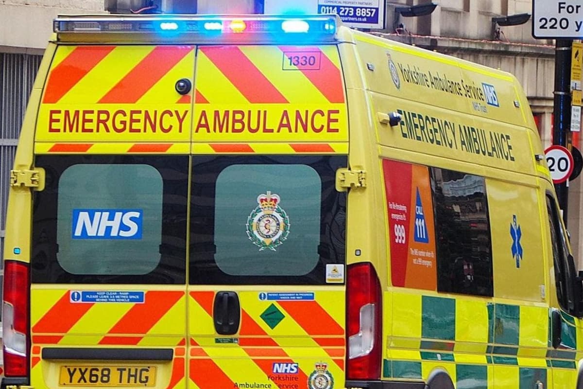 Zwei Personen nach Unfall auf der M1 bei Rotherham ins Krankenhaus ...