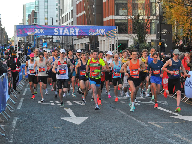 The elite runners set off.