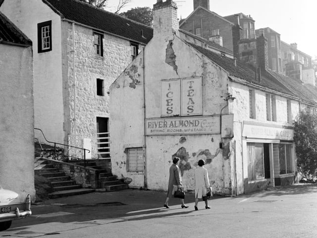 The Almond Cafe at Cramond in October 1965.